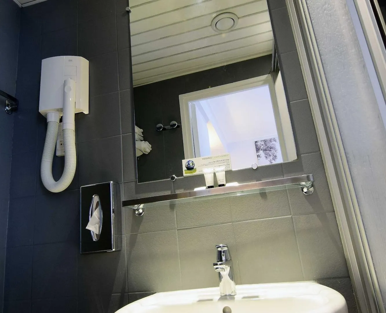 Saphir Grenelle Hotel